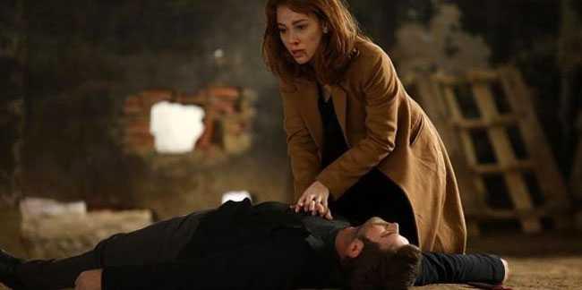 arpma dizisi, hakkndaki FET iddialar nedeniyle de skntl gnler geiriyor. lk olarak Nihat Gen'in gndeme getirdii "FET'nn gizli iaretleri kullanlyor" iddiasn dn dizi ekranda iken bu sefer de AK Parti eski milletvekili Metin Klnk tekrarlad.