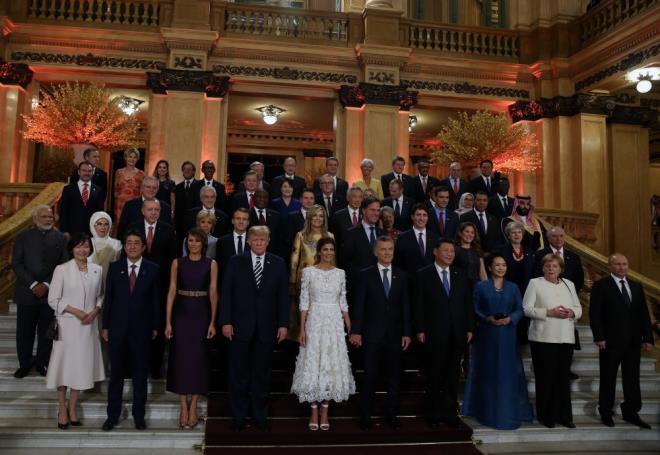 FARKLI MZKLER ALINDI: Gecede rock, chamame, malambo, cueca, zamba, carnavalito, tango, rap ve hip hop gibi mziklerin alnaca duyuruldu.