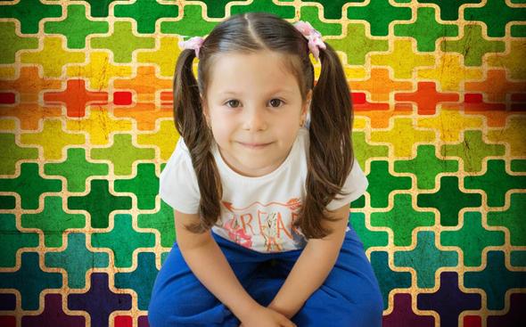 <p>Ceylin H Official </p>  <p>  Abone says: 2.5 milyon </p>  <p>  Tahmini aylk kazan aral: 17 - 285 bin dolar</p>