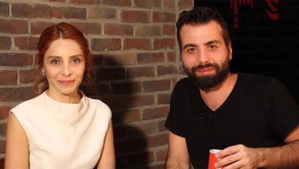 nl oyuncu anne olmay anlatt: Kendimi bu kadar yetersiz hissedeceimi hi dnmemitim. Bir can dnyaya getiriyorsunuz, o cann karakterini bozmadan ona bir ey vermeye alyorsunuz, onu birey haline getirmeye alyorsunuz ve karakteriyle geldii iin onu da bozmamaya alyorsunuz.