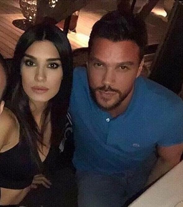 Gazetecilerle ksa bir sre sohbet eden Sinan Akl &#8220;2018 dnyann en gzel senesiydi.&#8221; dedi.