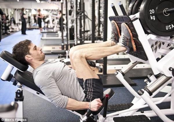 31 yandaki yazar 12 haftada 8 kilo ya yakp, 10 kilo kas yapt.