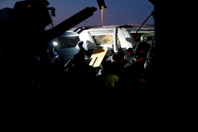 Adli soruturmann Ankara Cumhuriyet Basavcl'nca titizlikle takip edileceini belirten Adalet Bakan Abdlhamit Gl, "Savclk grevlendirdii savclar marifetiyle btn delilleri, bilgileri, bulgular dikkate alarak, bu konuda ihmal, kusur, kast, bir eksiklik olup olmadn sonuna kadar takip edecektir" ifadelerini kulland.