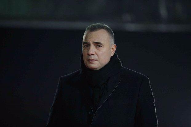 OKTAY KAYNARCA    Kaynarca, Ekya Dnyaya Hkmdar Olmaz dizisinde Hzr akrbeyli karakterine hayat veriyor.