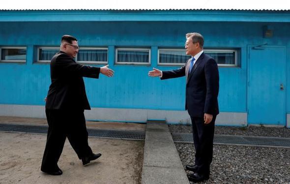 Yln bulumas, Moon Jae ve Kim Jong