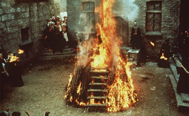 ifre zc Peter McHoll, btn bu engelleri kavramaya ynelik karmak bir ruh haline ramen nl kahinin bu ii inanlamayacak bir baaryla kazandn sylyor.
