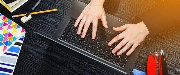 DJTAL OKUR YAZARLIK  Dijital beceriler gnmzde okumak ve yazmak kadar nemli. inizle ilgili program ve yazlmlar yeterince kullanmann dnda gnlk hayatnzda da ykselen teknolojilere yer ayrmaya gayret gstermelisiniz.