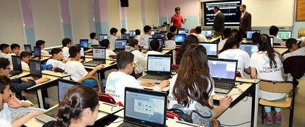 DUYGUSAL ZEKA   dnyasnda bakalarnn hislerini anlamamz salayacak gl bir empati yetenei ok deerli olacak.