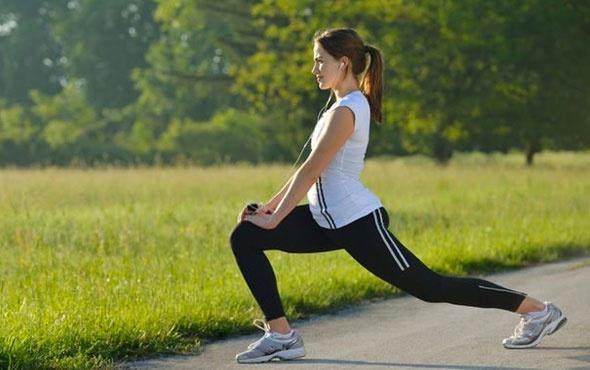 16.00: spor iin en iyi saat. tansiyon ve dolam ok iyi durumdadr. mide asidini nleyici ilalarn etkisi bu saatte daha verimlidir. 17.00: organlarn faaliyeti st dzeyde.kuvvetimiz artar. bbrekler, mesane ok alr. akam st midedeki asit miktar fazlalar. 17'ye doru mide kanamas geirenler artar.