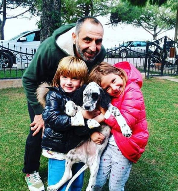 Grkan Uygur ile ocuklar.