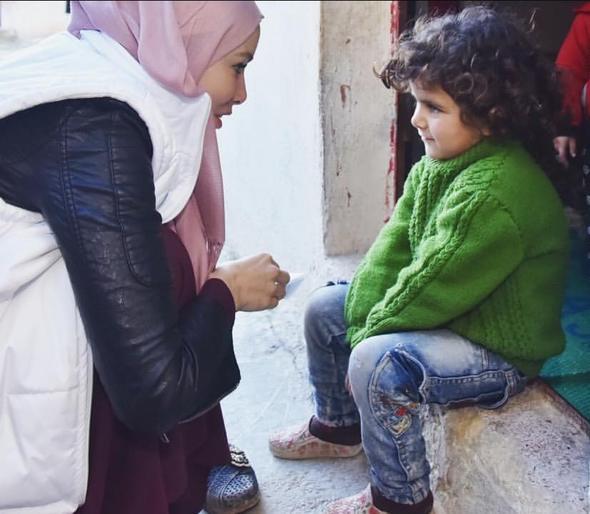 "DUA EDN CANLAR. OK STYORUM" Getiimiz gnlerde tesettre giren Gamze zelik 23 Nisan 2017 tarihinde Instagram'da paylat bir fotorafta "Alemlerin nuru, yolumuzun gnei Efendimiz, Ya ResulAllah... Sevdan sevdamz, yolun yolumuzdur. Rabbim yolumuzu kolaylatrsn, ayaklarmz sabit klsn. Mira Kandilimiz hayrlara vesile olsun... Dua edin canlar. ok istiyorum. Ucunda rzaya bir adm daha yaklamak var.