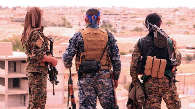 ABD, bu srete Haseke'nin Rmeylan ilesinde bir hava ss ina etti. Nisan 2016'dan itibaren kara yoluyla Irak'tan ve hava yoluyla Rmeylan'a askeri sevkiyatlar balad. Binlerce ar silah, zrhl ara, tanksavar, silah ve mhimmat ak sayesinde YPG/PKK, iki yl iinde lkenin yaklak te birini igal etti.