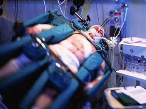 Amerika'nn Arkansas Eyaleti'nde 19 yldr komada yatan Terry Wallis 13 haziran 2003 de hayata dnd.