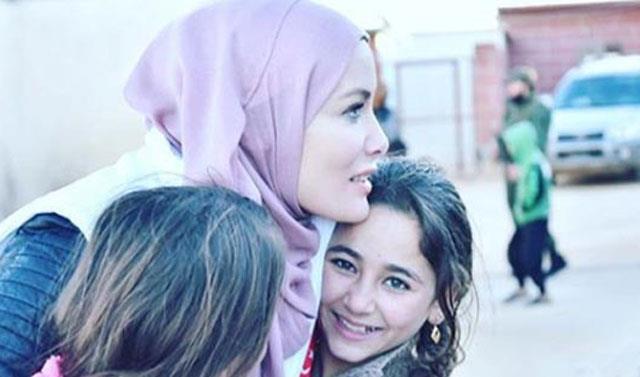 Geen gnlerde bir dl trenine katlan Gamze zelik tesettrl haliyle dikkat ekmiti. dlib'e giden nl oyuncu, tesettre girdikten sonra Instagram hesabndan ilk paylamn da yapmt.