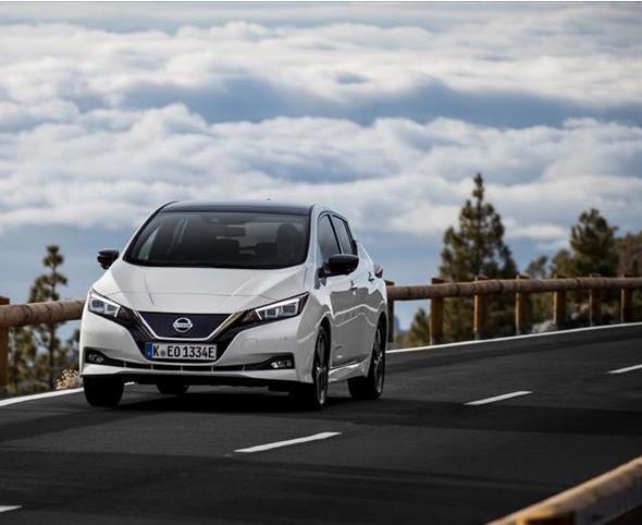 Kampanya kapsamnda Qashqai 134 bin 940 TL&#8217;den balayan fiyatlarla sata sunuluyor. Ayrca Skypack donanm paketine sahip Qashqai&#8217;ler Aralk ay boyunca 40 bin TL&#8217;ye yzde 0 faiz 12 ay vadeli finansman seenei sunuyor. Markann bir dier SUV modeli X-Trail ise TV indirimiyle birlikte yl sonuna kadar 188 bin TL&#8217;den balayan fiyatlarla sata sunulurken, Juke modeli de 87 bin 540 TL&#8217;den bayilerde yerini alm durumda.