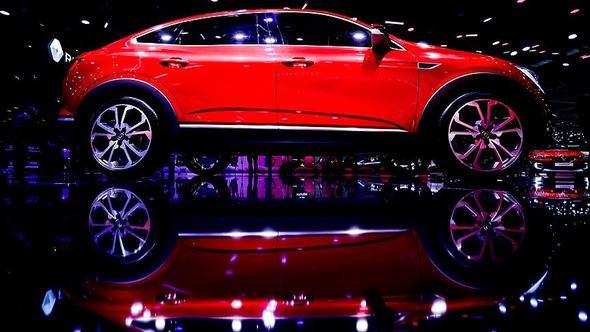 Ayrca Renault modellerinin baz versiyonlarnda da pein almlarda ve en ok 200 bin TL 48 ay vadeli kredi kullanacak mterilere zel 60 bin TL&#8217;ye varan indirim sunuluyor.