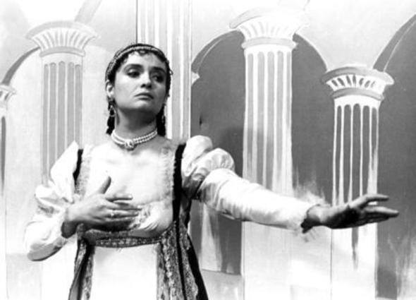 Sz yazar Aysel Grel'in kz olan Mjde Ar ksa srede aranlan bir oyuncu oldu.