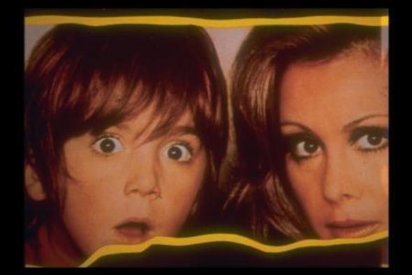 Filiz Akn'n Trker nanolu ile olan evliliinden dnyaya gelen lker, izleyicinin karsna ilk kez 'Yumurcak' tiplemesi ile kt.