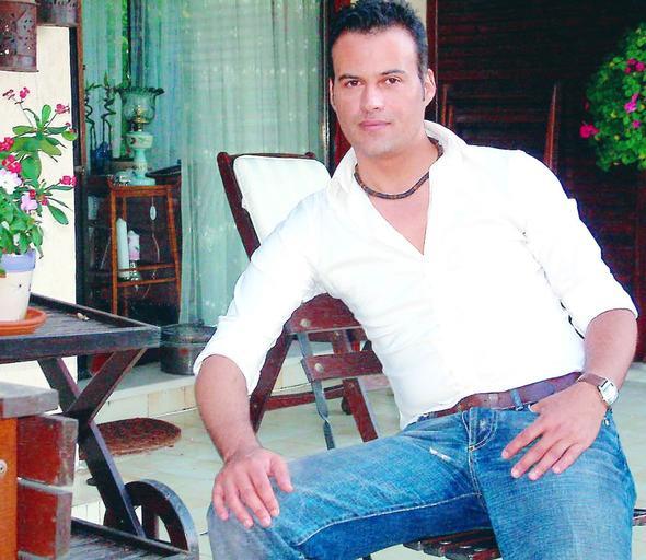 "Ben bu sene albm yapyorum. Btn arklarma klip ekmek istiyorum. 2 yl srecek. Bolca konser verip 2 yl sonra bir daha albm yapmamak&#8230; Bu son albm."