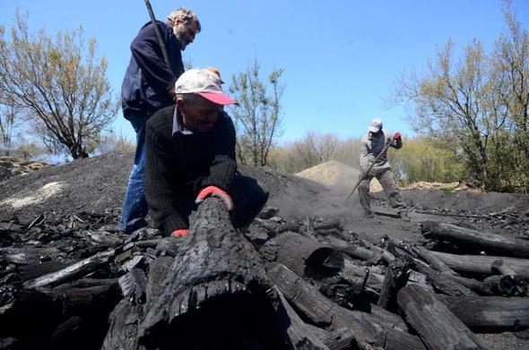 Trkiye Kmr letmeleri (TK) bnyesinde altrlmak zere yeni ylda toplamda 15 bin 500 personel iba yaptrlacak.