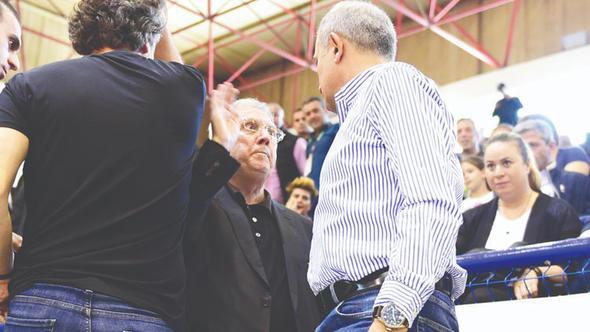 Fenerbahe Kulb eski bakan Aziz Yldrm ile kulp yneticilerinden Ali Cenk Baak hakknda, Yakn Dou niversitesi-Fenerbahe mandan nce kan olaylarda Ik Eyigngr' tehdit ettikleri iddiasyla, 10 Temmuz'da dava ald. Alt aya kadar hapis istemiyle yarglanan Yldrm'n ilk durumas, Anadolu 69. Asliye Ceza Mahkemesin'de 19 Aralk'ta gerekleti.