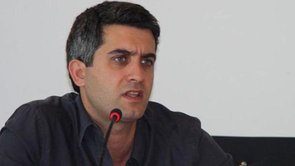 Oyuncu Mehmet Ali Alabora hakknda, 5 Aralk'ta "kaos ve kargaa yaratarak mevcut hkmeti ilevsiz hale getirmek ve ortadan kaldrmak amacyla gerekletirildii" ne srlen Gezi Park eylemlerinde etkin rol ald gerekesiyle tutuklamaya ynelik yakalama karar karld. Gezi Park eylemleriyle ilgili soruturma yrten stanbul Cumhuriyet Basavcl Terr ve rgtl Sular Brosu talebini deerlendiren nbeti stanbul Sulh Ceza Hakimlii, tutuklamaya ynelik yakalama karar karlmasna hkmetti.