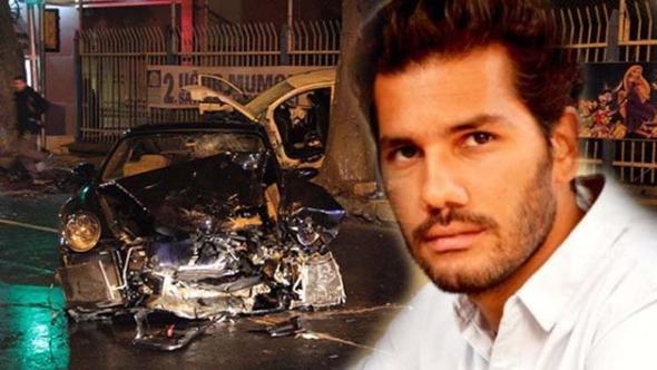 Kart lml trafik kazas ve yarglanmasyla daha nce gndeme gelen Rzgar etin'e, 2011'de bir bardaki kavga nedeniyle verilen 1 yl 8 ay hapis cezas hkmnn aklanmasnn geri braklmas karar, 5 yl iinde baka bir su iledii gerekesiyle stanbul 9. Asliye Ceza Mahkemesi tarafndan 19 Nisan'da kaldrld.