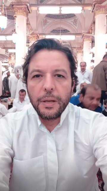 "RABBM HEPNZN SIKINTILARINI GDERSN" Doan, mutluluunu "Kardelerim, hepinize dua ediyorum. u anda efendimizin kabrinin olduu blmdeyim. Rabbim hepinizin skntlarn gidersin" szleriyle dile getirdi.