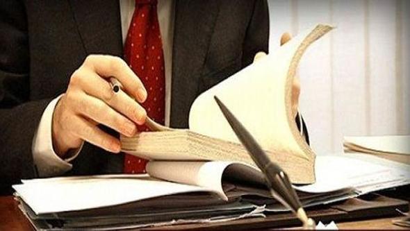 <p>Maa hesaplamalarnda, blgesel demeler, ek ders creti, vekalet creti, dner sermaye demesi ve yabanc dil tazminat gibi demeler yer almazken, aile ve ocuk yardm denei ise dahil edildi. Aile yardm denei hesabnda almayan e ve 2 ocuk (0-6 ya grubu ve dier) esas alnd.</p>