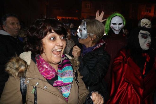 Son yllarda, kent genelinde gemiten gelen geleneklerin de turistik amal kullanldn belirten Bacolu, "Bunlardan biri de ilgi ekici etkinlik olan Bocuk Gecesi'dir. Kean'n amlca kynde dzenlenen bu etkinliin n, Kakava gibi kar topu misali bymeye balad. n, snr tesini de at.