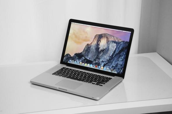 MacBook Pro (13 in, 2010 Ortas)