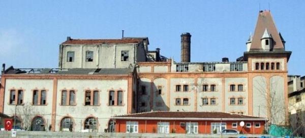 BOMONT  Avrupa yakasnda, ili-Feriky arasndadr. svireli Bomonti kardeler 1890 ylnda bu semtte bir bira fabrikas kurarak 1902 ylna kadar ilettiler. 1902 ylnda nektar irketiyle birleerek 1938 ylna kadar imalata devam ettiler. Bira fabrikasnn bulunduu alan ok byktr. (Yaklak 40 dnm) inde 1930 yllarnda ok nl olan Bomonti bira bahesi yeralyordu. (Bu bahe 1950 li yllara kadar akt) Bu fabrika semte ismini vermitir...