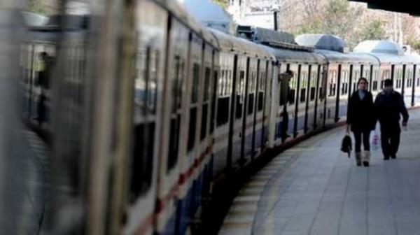 KAZLIEME  Avrupa yakasnda,Marmara kysnda ,Zeytinburnu ilesinin bir mahalle- sidir. Burada bulunan bir eme semte ismini vermitir.bu emenin zerinde alak kabartma olarak kaz figrleri vardr. Bir sylentiye gre,stanbul un fethi srasnda ba gsteren su skntsn- da uuan kazlar takip edilmi ve buradaki su kayna bulunmutur.sonralar bu su kayna zerine bir eme ina edilmitir.gnmze kadar bir ok yenilemeler gren eme halen semtte bulunmaktadr.