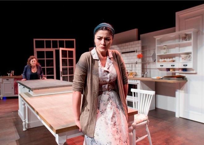 Yaammn her dneminde ezilenin, haklnn, kadnlarn, yannda oldum. Kiisel zgrlklerin savunucusu oldum. Hal byle iken zerime atlmak istenen islenmemis bir sutur ve utan vericidir.   Kamuoyunun bilgisine sunarm."