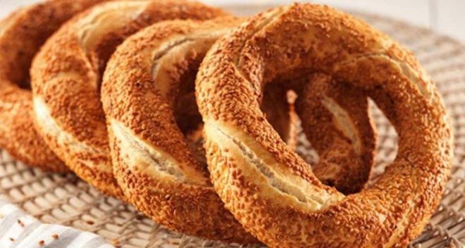 Ancak susam ya�l� bir besindir, dolay�s�yla simit gibi bol susaml� besinlerin fazlas�, kilo problemine sebep olur.