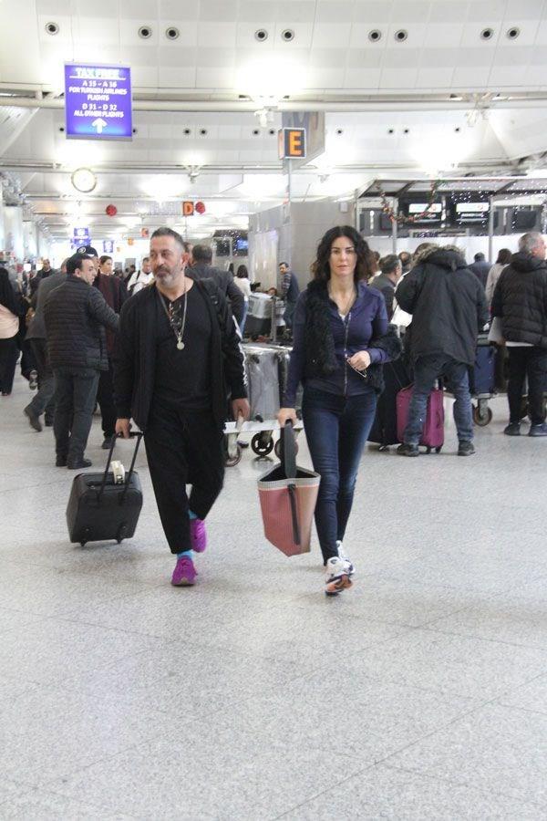 Komedyen, Londra’daki stand-up �ovunun biletlerinin karaborsaya d��mesine ise, “Avrupa’da b�yle �eyler ya�an�yor. �lgi olmas� g�zel” dedi.