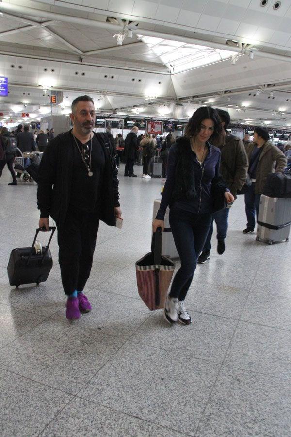 Y�lmaz, “Salon i�ine el at�p, bir �eyler yapabilir misiniz?” sorusuna “Neden olmas�n? Benim i�in fark etmez, filmlerimi bedava bile g�steririm “ diye cevap verdi.