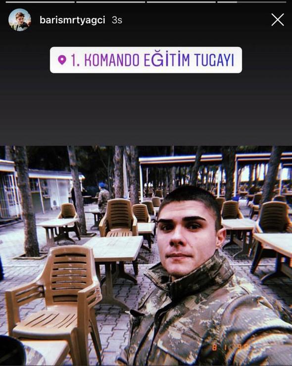 Oyuncu ilk askerlik gnnden asker parkas ile pozunu paylat.