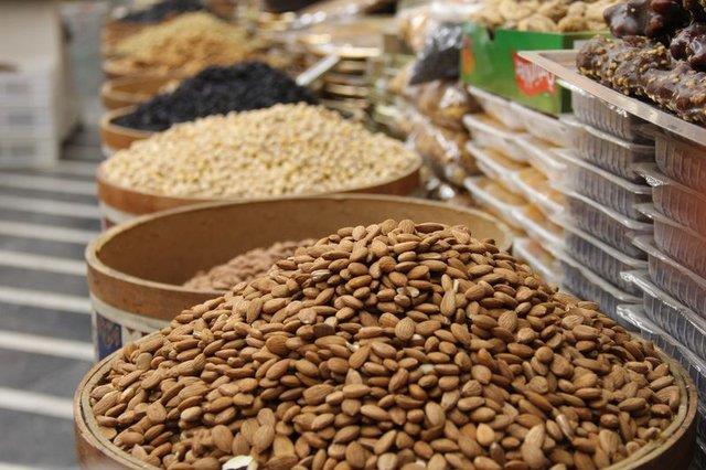 Badem hamilelerin stn artrr ve bebeklerin geliimine yardmc olur.