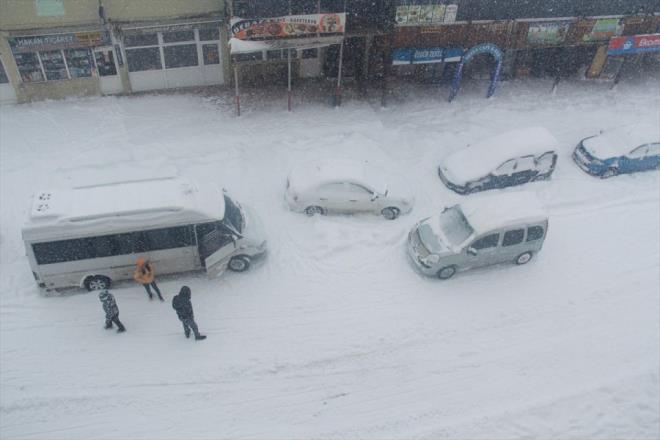 Burann k ok gzel. Hayat tamamen fel eden ehirdeki gibi insanlar eve hapseden bir k deil&#8221; diye konutu.