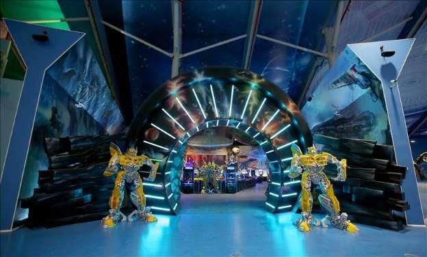 Dev oyun adrlarnda doum gn vb. kutlamalar iin parti odalar ve kafeteryalarn bulunduunu ifade eden Uzan, "Japon, in ve talyan mutfandan oluan restoranlar hizmet verecek. Dnya mutfan Ankapark'ta grebileceksiniz. zellikle de Osmanl temasn arlkl olarak iledik. Osmanl temas iinde Trk mutfana ait ne hayal ediyorsanz hepsi burada olacak." diye konutu.