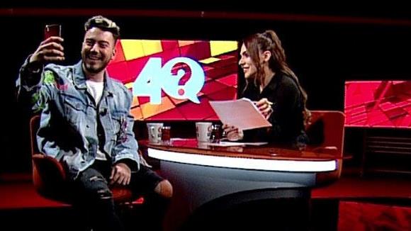 Youtuber Enes Batur, CNN TRK'te Buket Aydn'n sunduu 40 programna katld. Aylk kazancndan ayrld sevgilisine kadar pek ok soruya cevap veren Batur, Danla Bilic ve Kerimcan Durmaz'n kendisiyle ilgili aklamalarna ise tepki gsterdi. Batur, her iki ismin kendilerine ynelik sulamalardan kurtulmak iin medya nnde hedef haline getirildiini ileri srd.