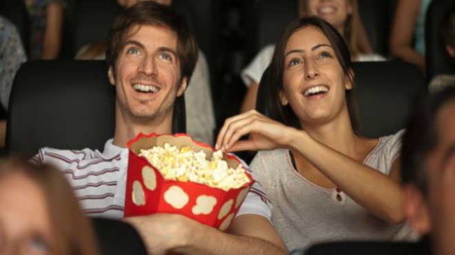 �lke i�inde �retilen veya ithal edilen sinema filmlerinin, ticari dola��ma veya g�sterime sunulmas�ndan �nce de�erlendirilmesi ve s�n�fland�r�lmas� yap�lacak. De�erlendirme ve s�n�fland�rma sonucunda uygun bulunmayan filmler, ticari dola��ma ve g�sterime sunulamayacak.    Filmlerin ta��malar� gereken i�aretler her alanda zorunlu    De�erlendirme ve s�n�fland�rmas� yap�lmam�� olan sinema filmleri, festival, �zel g�sterim ve benzeri k�lt�rel ve sanatsal etkinliklerde ancak "18+" ya� i�aretiyle g�sterilebilecek.          Daha �nce bakanl�k�a de�erlendirme ve s�n�fland�rmas� yap�lan filmler, ilgili etkinliklerde ald�klar� i�aret ve ibarelere uygun olarak g�sterilebilecek. S�z konusu etkinliklerde g�sterimi yap�lacak olan filmlerin ta��malar� gereken i�aret ve ibarelerin, her t�rl� tan�t�m ve g�sterim alan�nda kullan�lmas� zorunlu olacak.    Destek tutar�, b�t�enin y�zde 50'sini a�amayacak    Destek ba�vurular�, �lke i�inde yerle�ik ger�ek veya t�zel ki�iler taraf�ndan yap�lacak.    Destek tutar�; proje geli�tirme, ilk uzun metrajl� kurmaca film yap�m, uzun metrajl� sinema film yap�m, ortak yap�m, belgesel film yap�m, �ekim sonras� ile da��t�m ve tan�t�m destek t�rleri i�in ba�vuruda belirtilen toplam b�t�enin y�zde 50'sini a�amayacak.