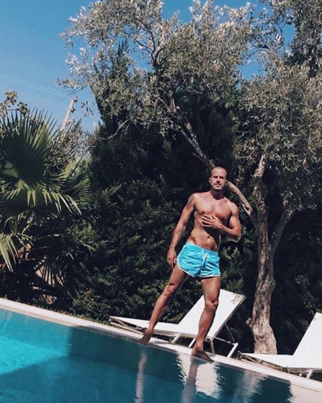 Sonraki &#8594;  ?Benim doum gnm bu hafta, aslnda ifte doum gn yayorum. ?Nbet? dizimiz de bugn douyor diyebiliriz. Herkese ok teekkrler. Sizler de bu kadroda yer aldnz iin ok teekkr ederim. Daha nce altmz, almak istediimiz ve umarm ki daha da almak isteyeceimiz ok deerli isimler var burada.?    19 Ocak