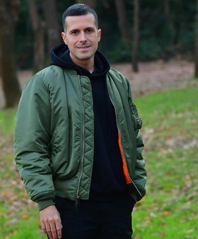 Sonraki &#8594;  ekimleri Antalya Elmal?da devam eden ve polisiye konusunun ilenecei Nbet 7/24 dizisinde Antalya'da yaayan oyuncularn da rol alaca renildi. Merakla bekelenen dizide Cahit Kayaolu 'Jandarma Yzba Murat Soylu', Erturul akar ise 'Jandarma stavu Vedat Leblebici' karakterine hayat verecek