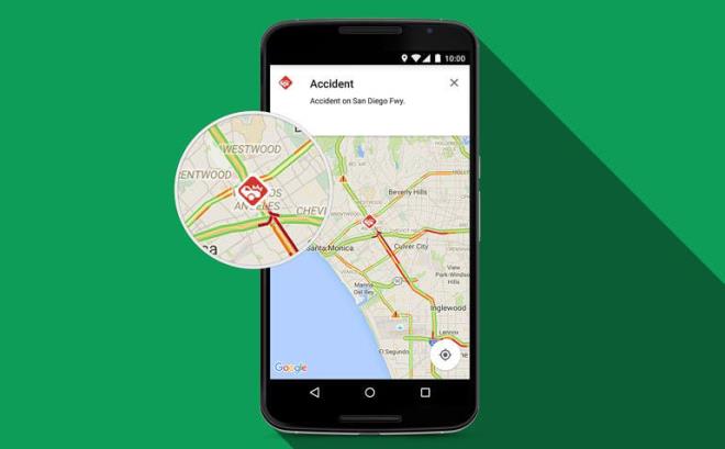 Google, sahip olduu Waze irketi ile yol almalar, trafik skklklar ve dier olumsuzluklar ile ilgili bilgi verebilirken Google Haritalar bu zelliklerden bazlarna sahip deil.