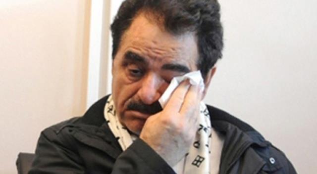 Annesine olan dknlyle bilinen brahim Tatlses, getiimiz hafta ald ac haberle yklmt. Tedavi grd hastanede hayatn kaybeden Leyla Tatlses'in cenazesine sanat camiasndan birok nl katlmt.