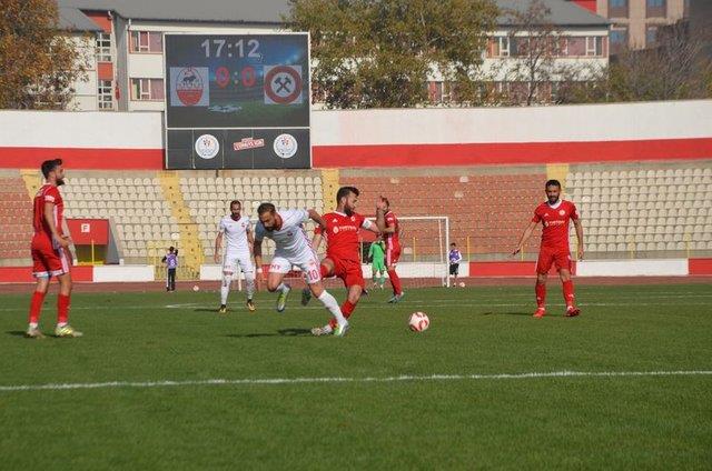 Zonguldak K�m�rspor    S�per Lig'de yer ald��� sezon say�s�: 14    �u an bulundu�u lig: 2. Lig K�rm�z� Grup
