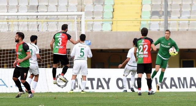 Kar��yaka    S�per Lig'de yer ald��� sezon say�s�: 16    �u an bulundu�u lig: 3. Lig 2. Grup