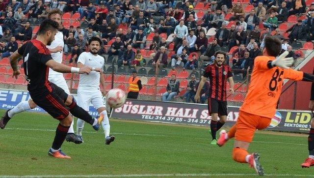 Vanspor (Van B�y�k�ehir Belediyespor 2014'te b�nyesine kat�ld�)    S�per Lig'de yer ald��� sezon say�s�: 5    �u an bulundu�u lig: 3. Lig 2. Grup